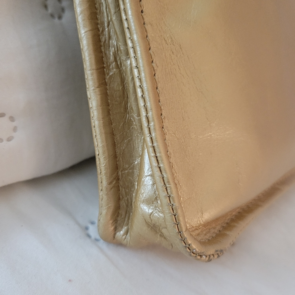 🎉HOBO International Mission Leather Crossbody 🎉DESIGNER CLEARANCE DEAL - Picture 3 of 12